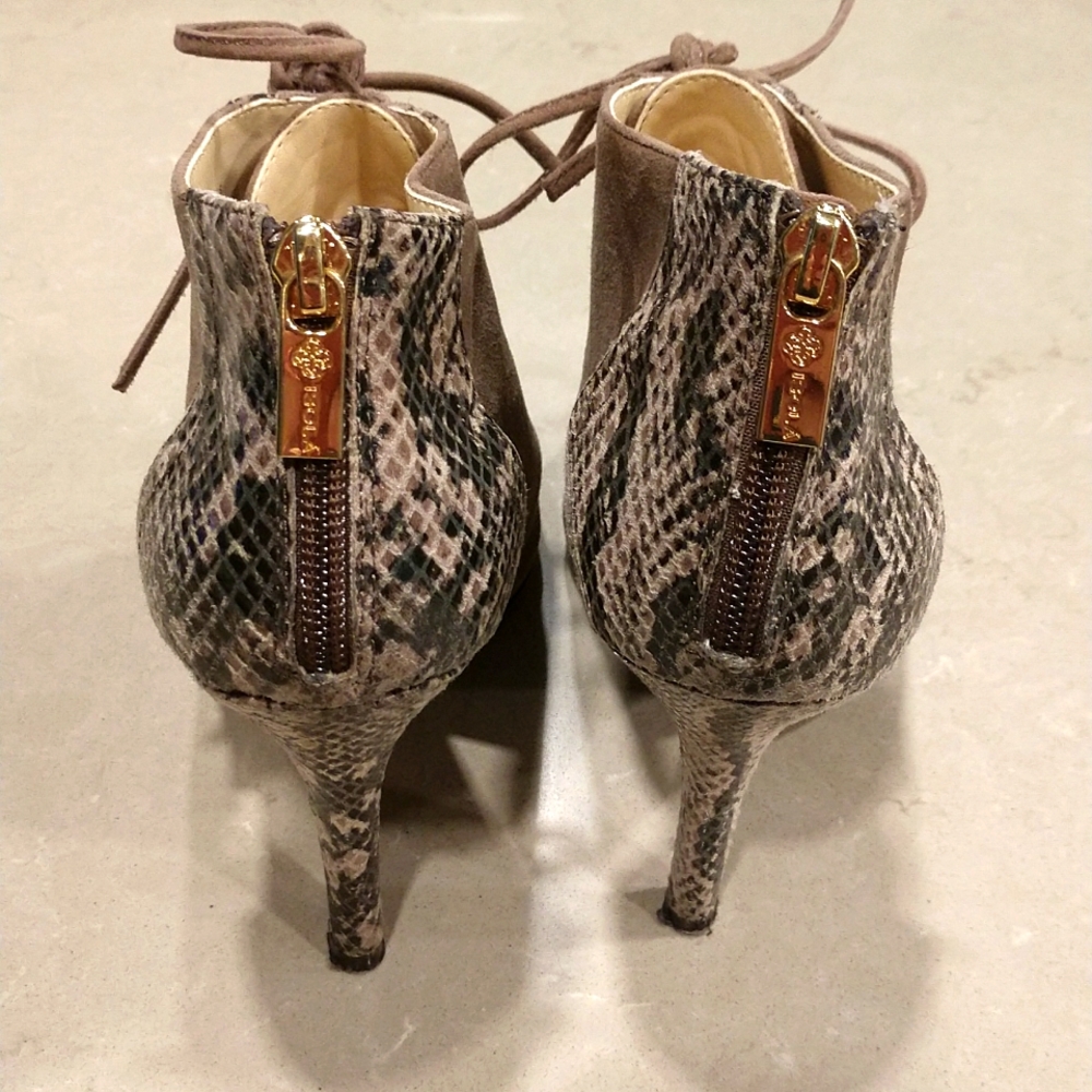 Isola Lace Up Peep Toe Heels Size 8 - Picture 3 of 9